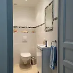 Garden-level 아파트 *